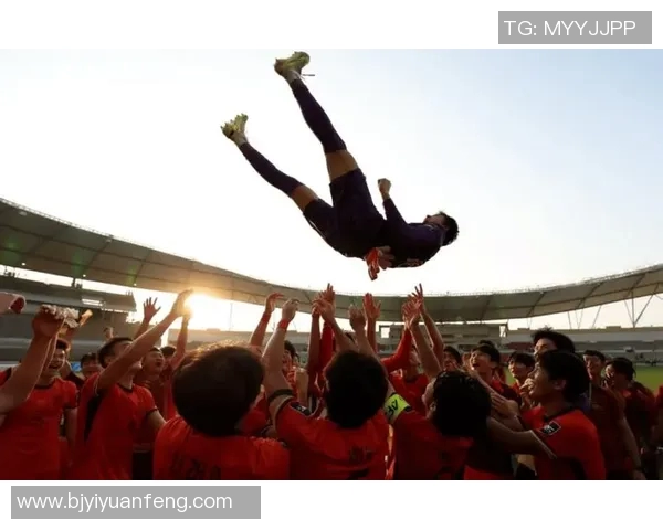 足球明星队与网红对决谁能在绿茵场上赢得荣耀与人气